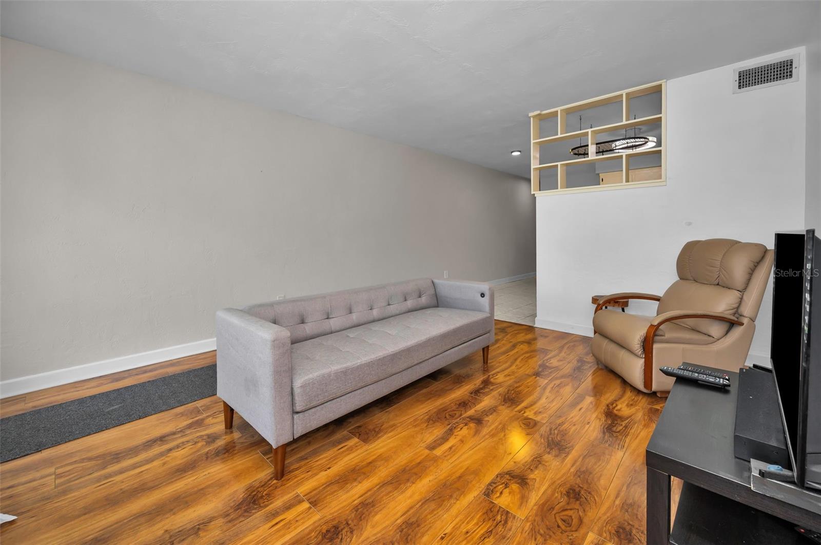 Image 10 of 57 For 5664 40th Terrace N 430