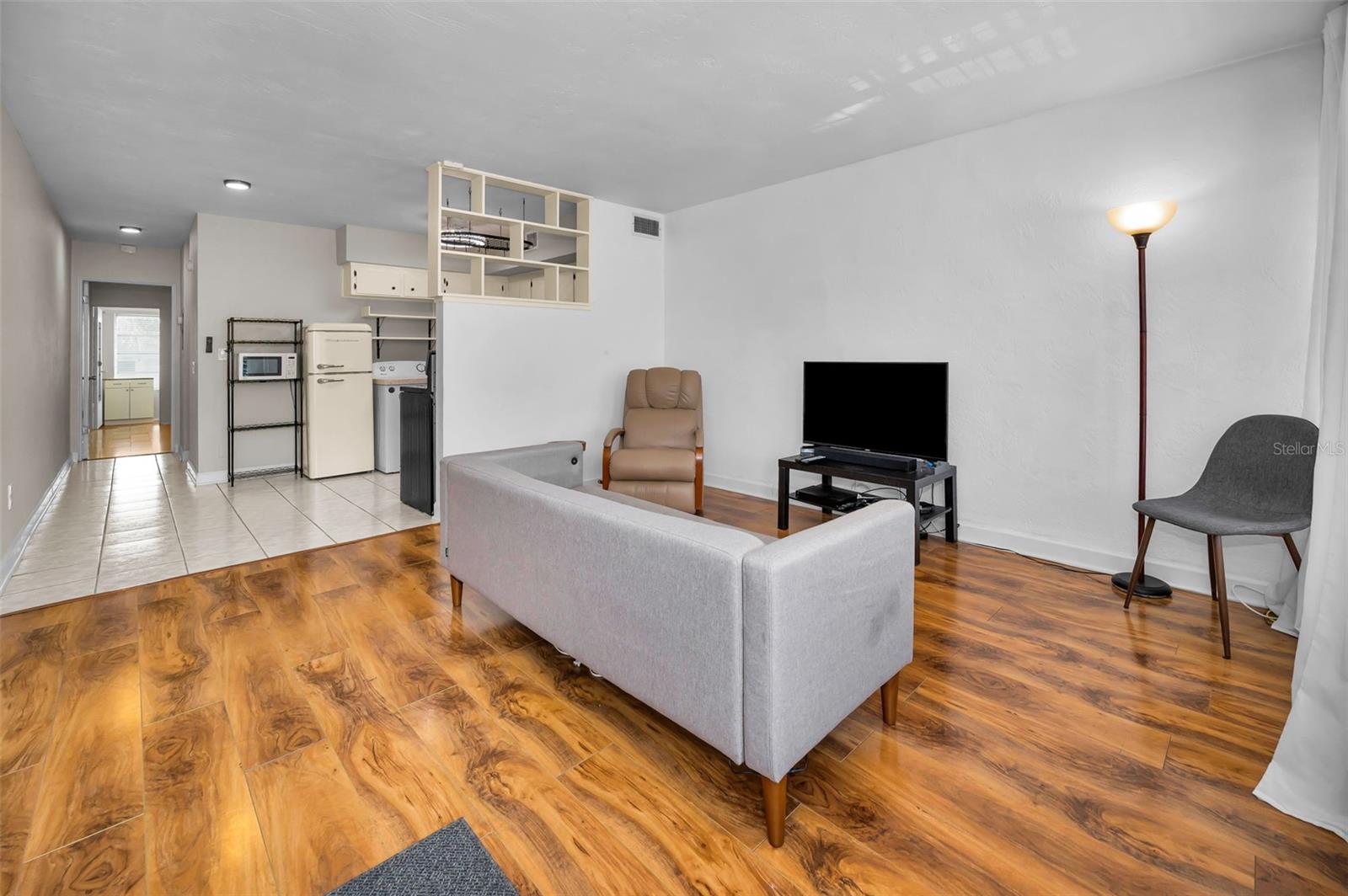 Image 11 of 57 For 5664 40th Terrace N 430