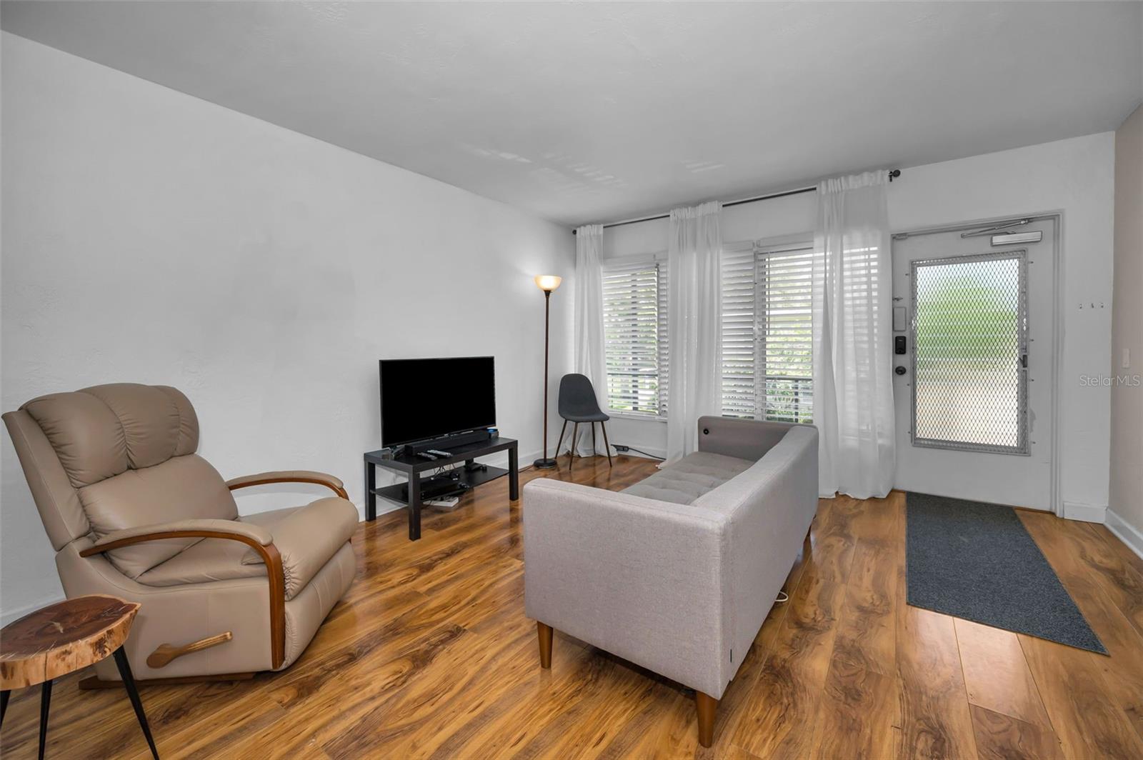 Image 8 of 57 For 5664 40th Terrace N 430