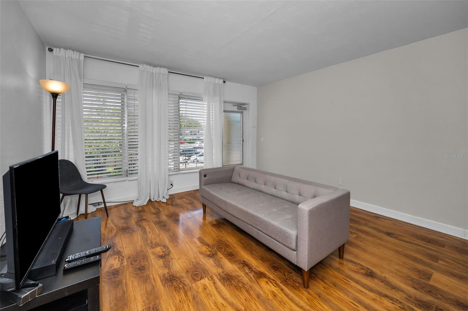 Image 9 of 57 For 5664 40th Terrace N 430