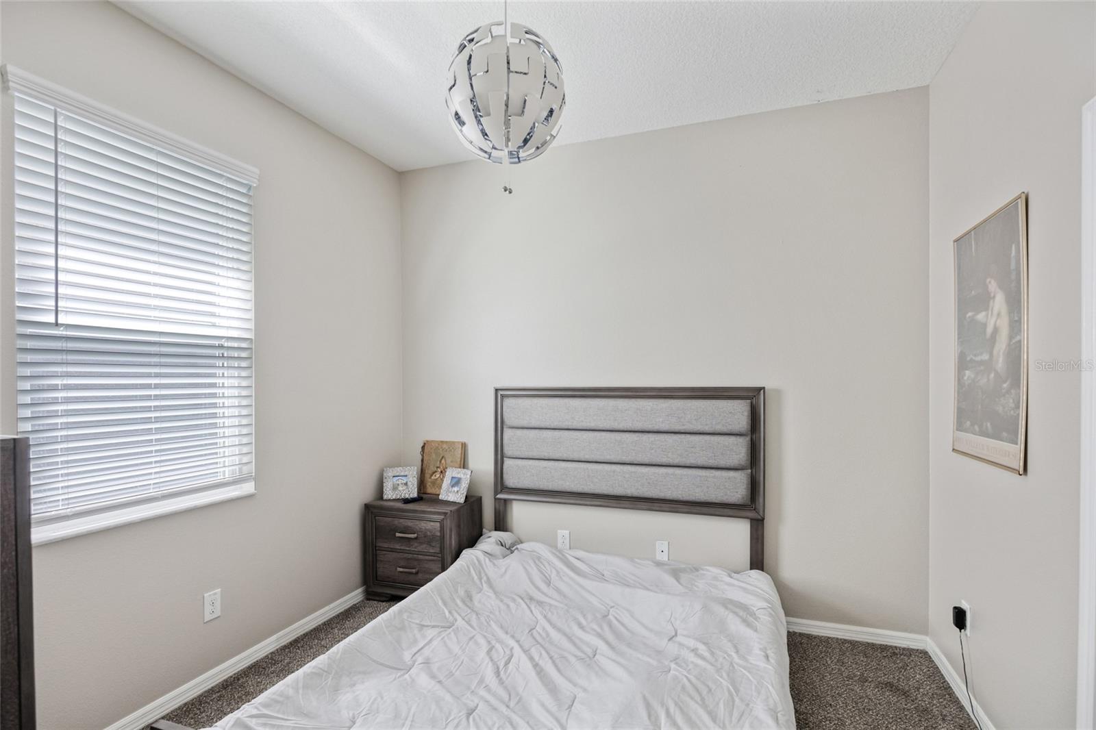 Image 17 of 39 For 523 19th Street Nw