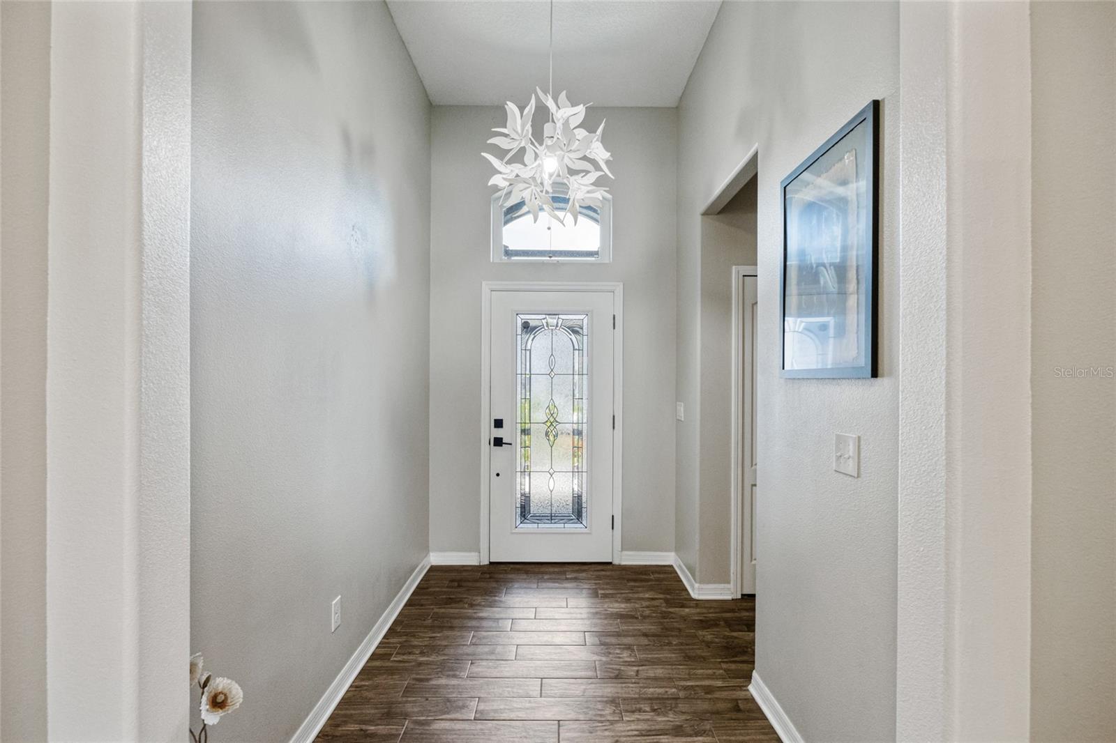 Image 5 of 39 For 523 19th Street Nw