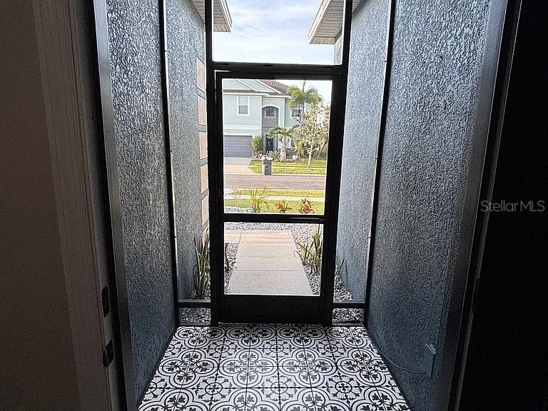 Image 6 of 39 For 523 19th Street Nw