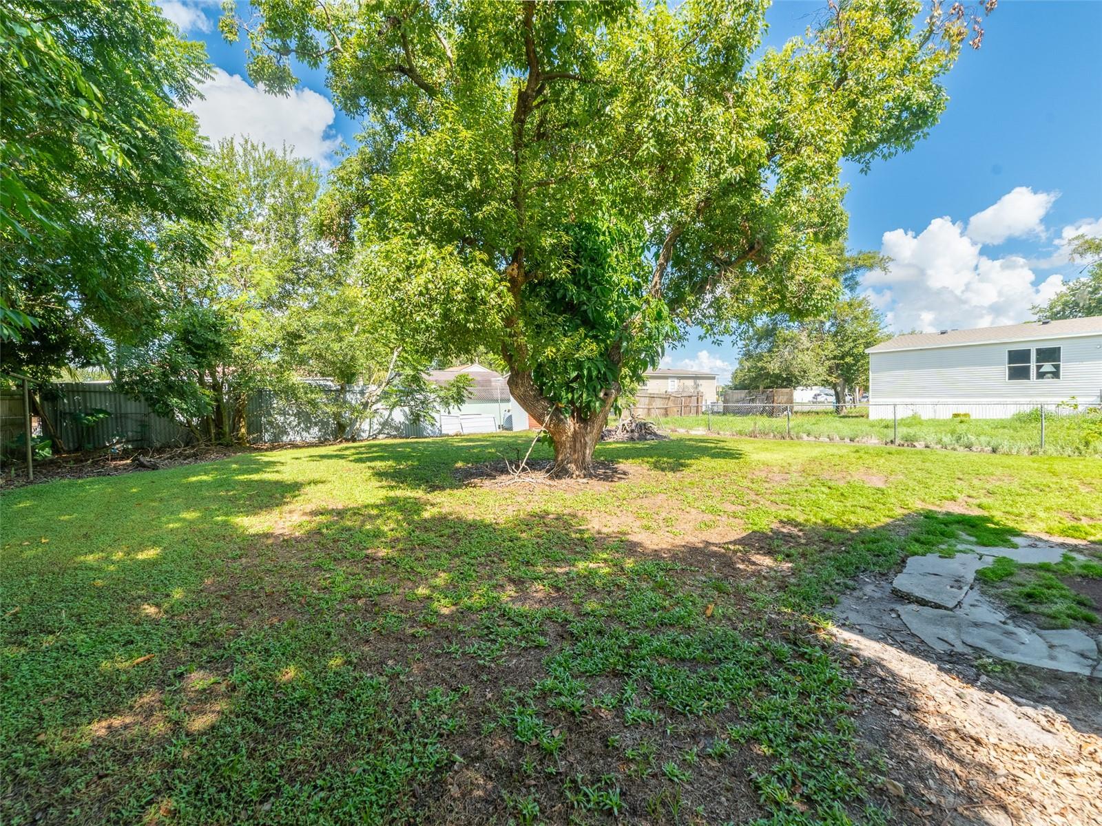 Image 15 of 16 For 335 Gardenia Road