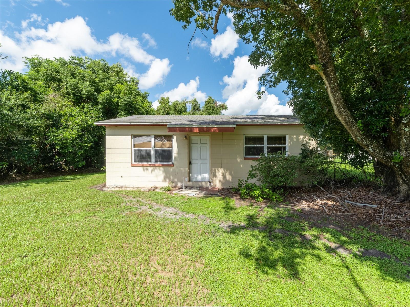 Image 2 of 16 For 335 Gardenia Road