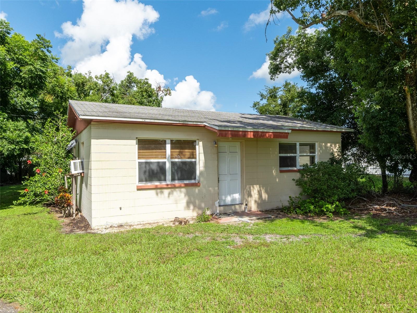 Image 3 of 16 For 335 Gardenia Road