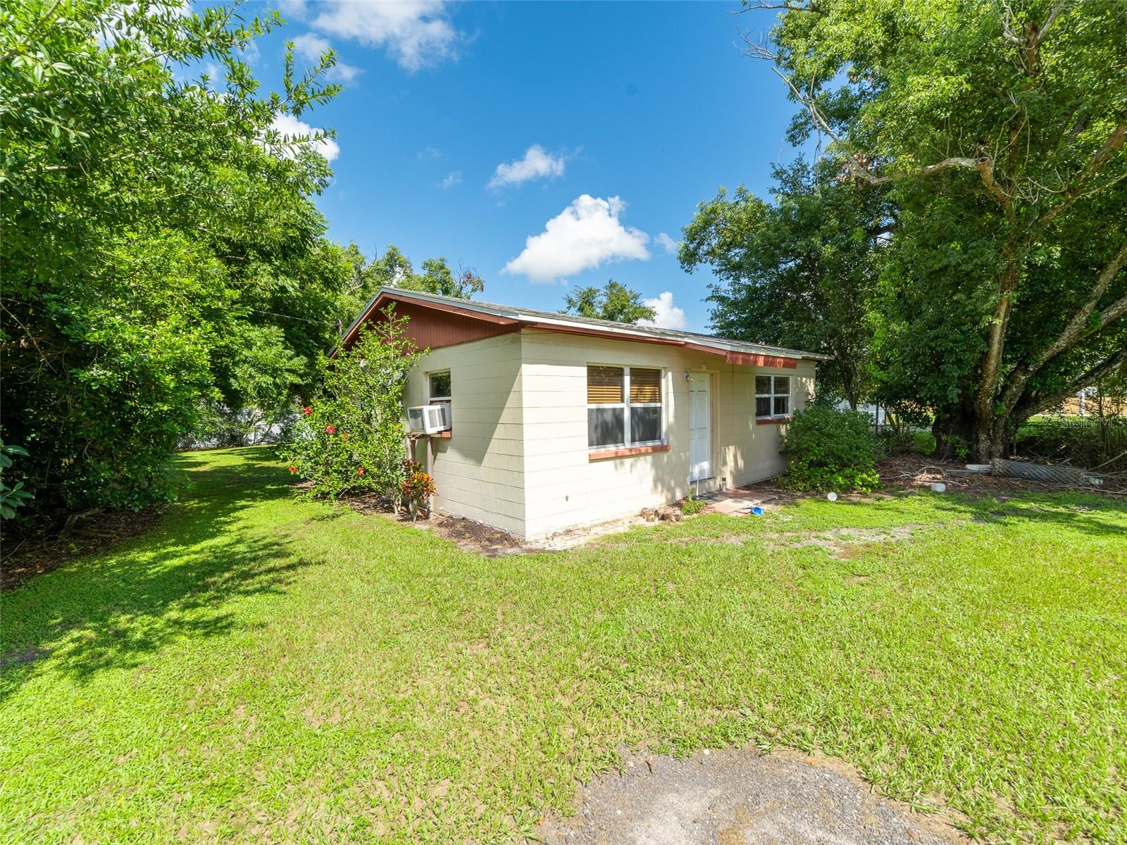 Image 5 of 16 For 335 Gardenia Road