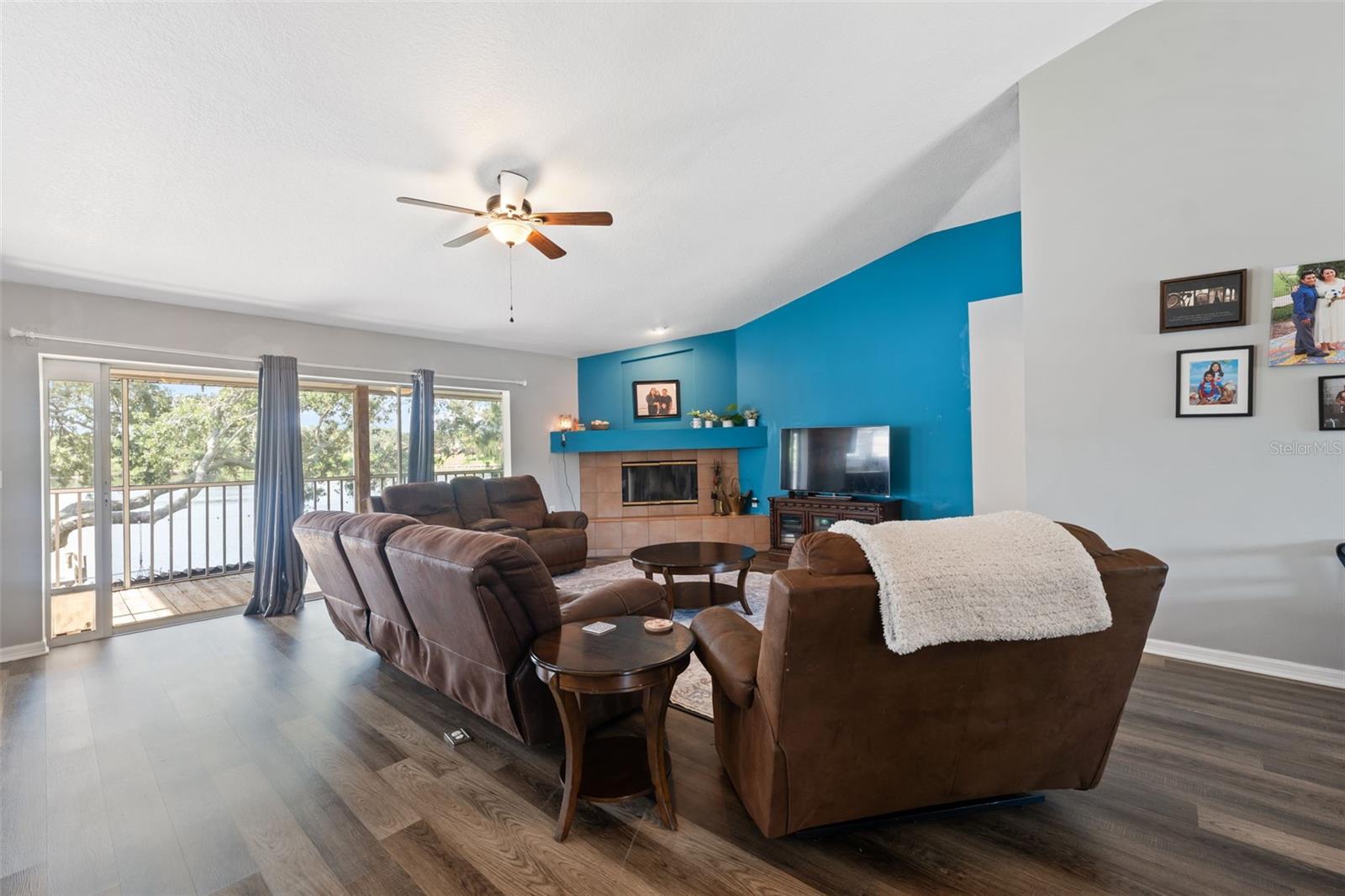 Listing photo id 22 for 9211 River Cove Drive