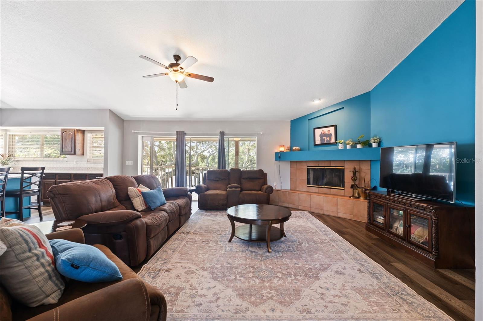 Listing photo id 23 for 9211 River Cove Drive