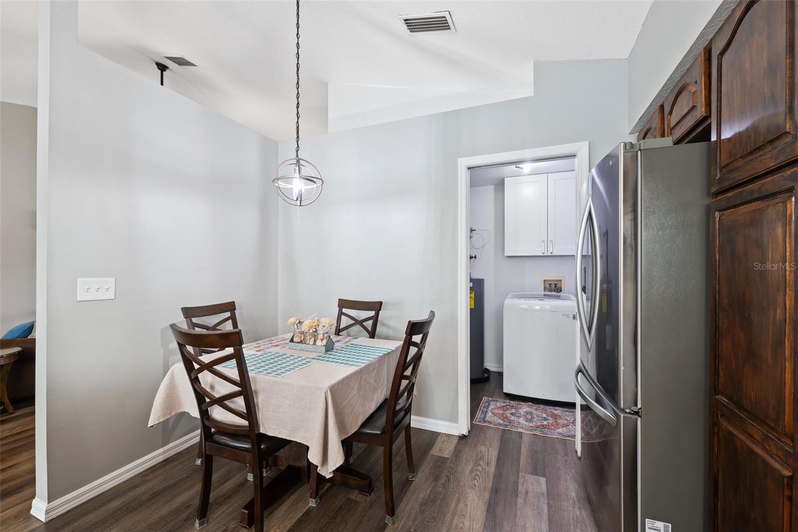 Listing photo id 26 for 9211 River Cove Drive