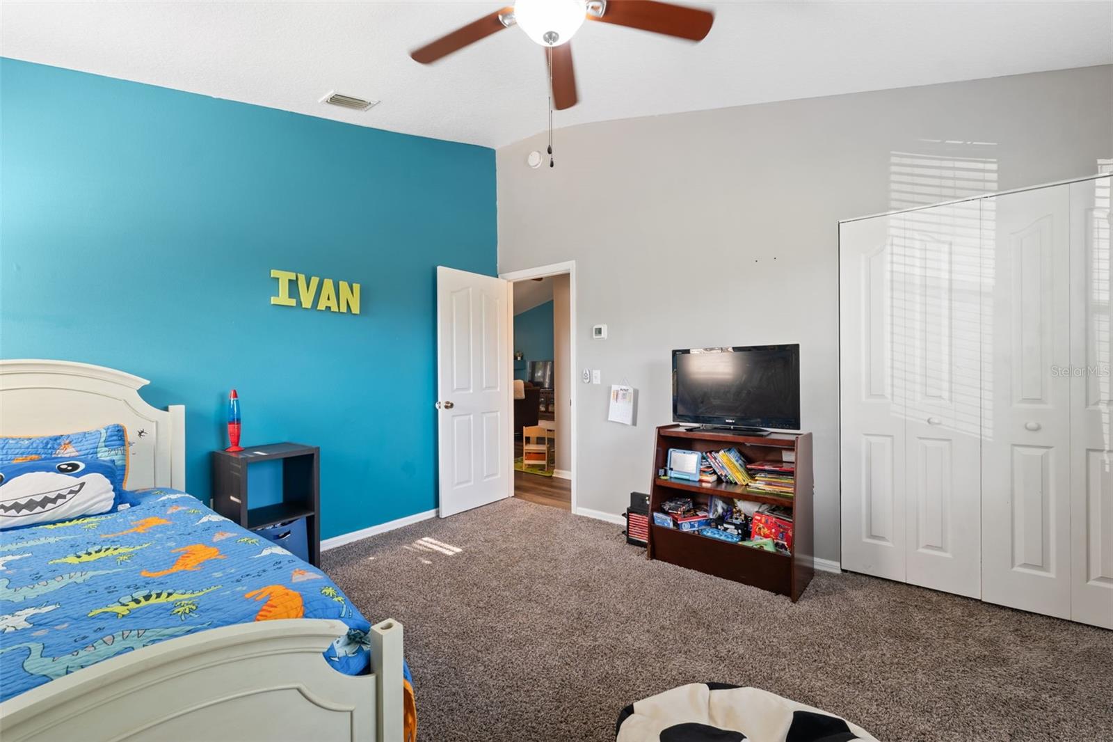 Listing photo id 38 for 9211 River Cove Drive