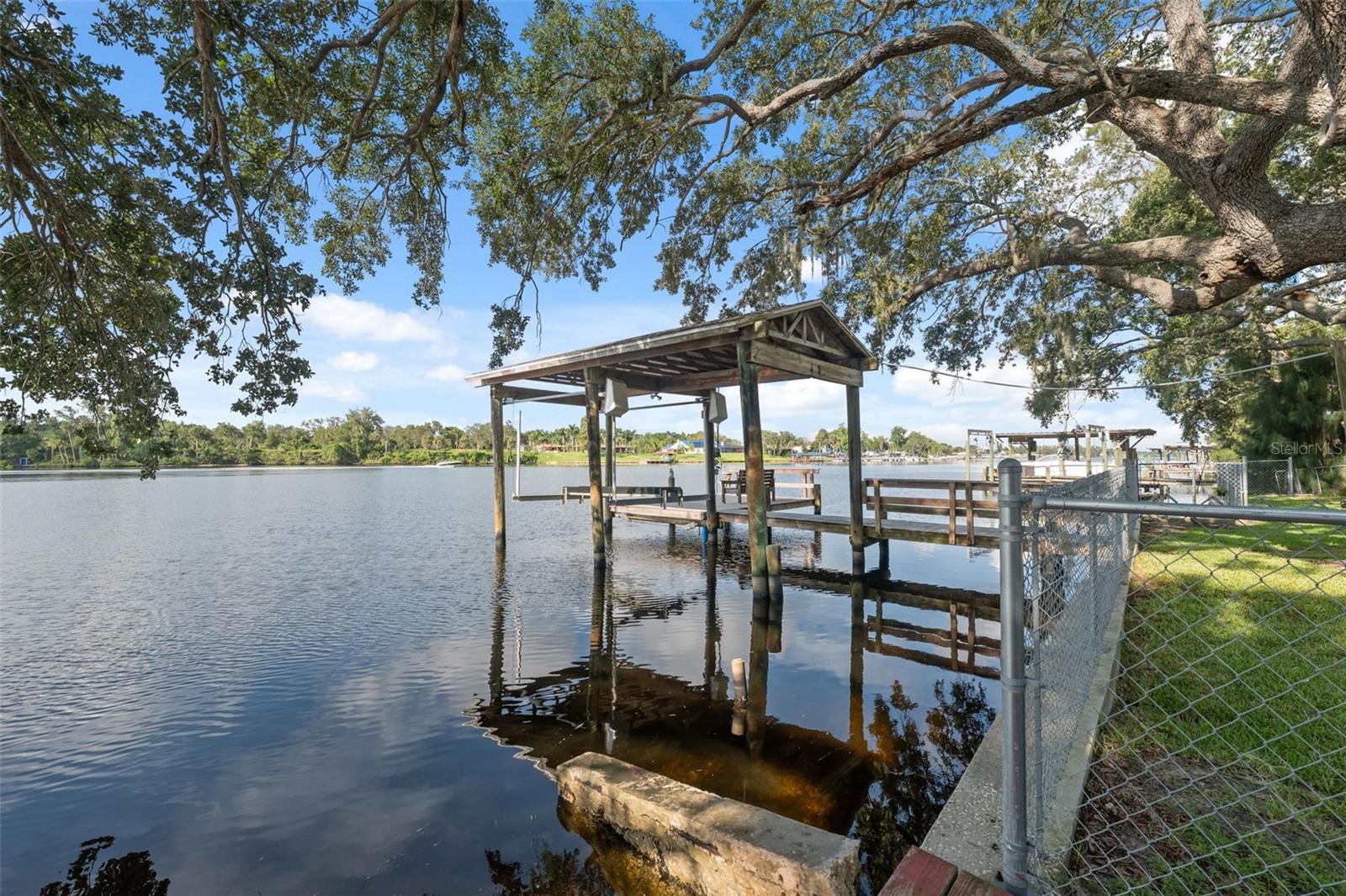 Listing photo id 50 for 9211 River Cove Drive