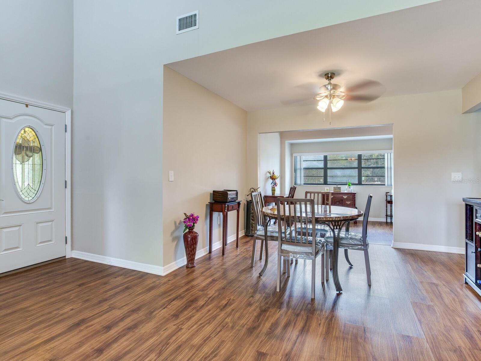 Image 14 of 38 For 13507 Palmwood Lane