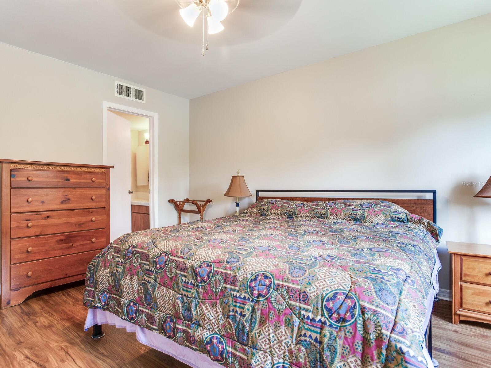 Image 26 of 38 For 13507 Palmwood Lane