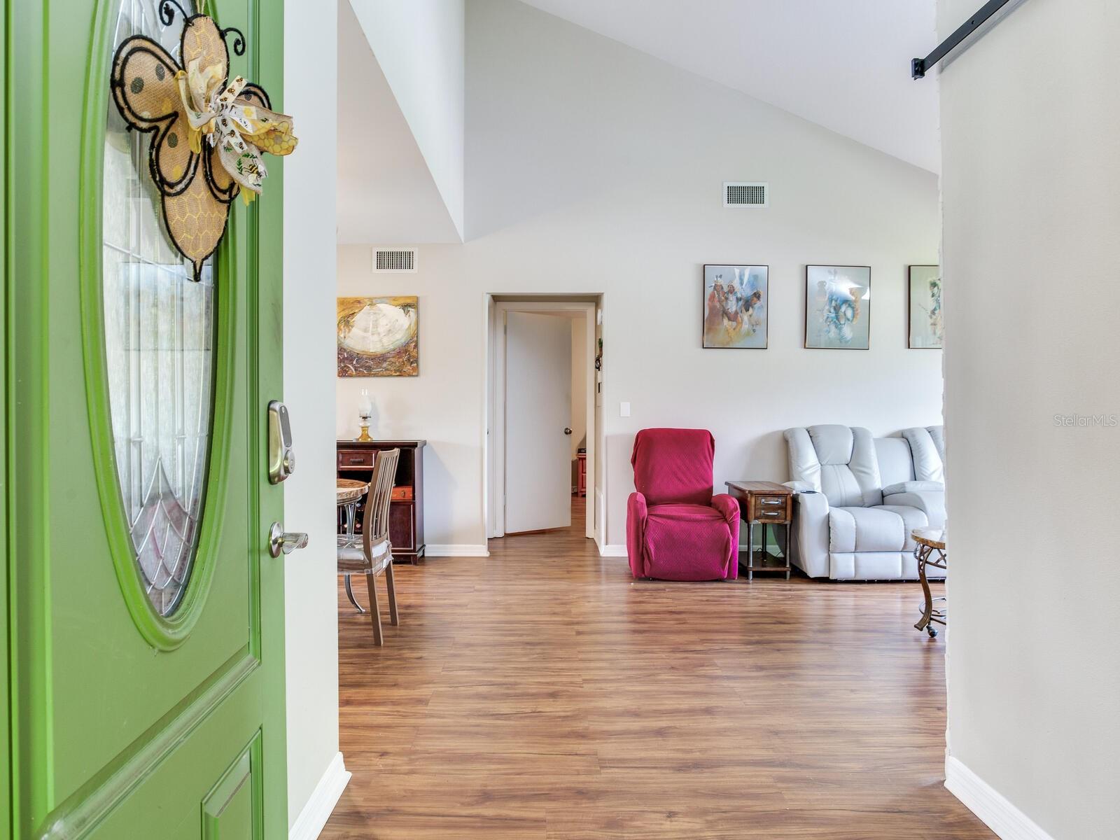 Image 3 of 38 For 13507 Palmwood Lane