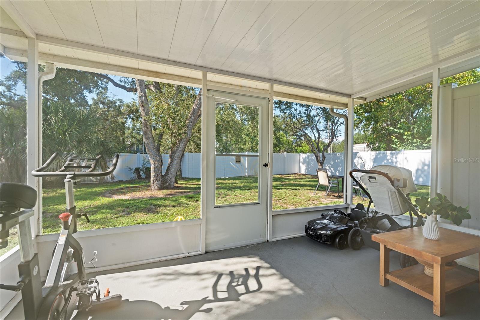 Image 19 of 25 For 3308 Van Buren Drive
