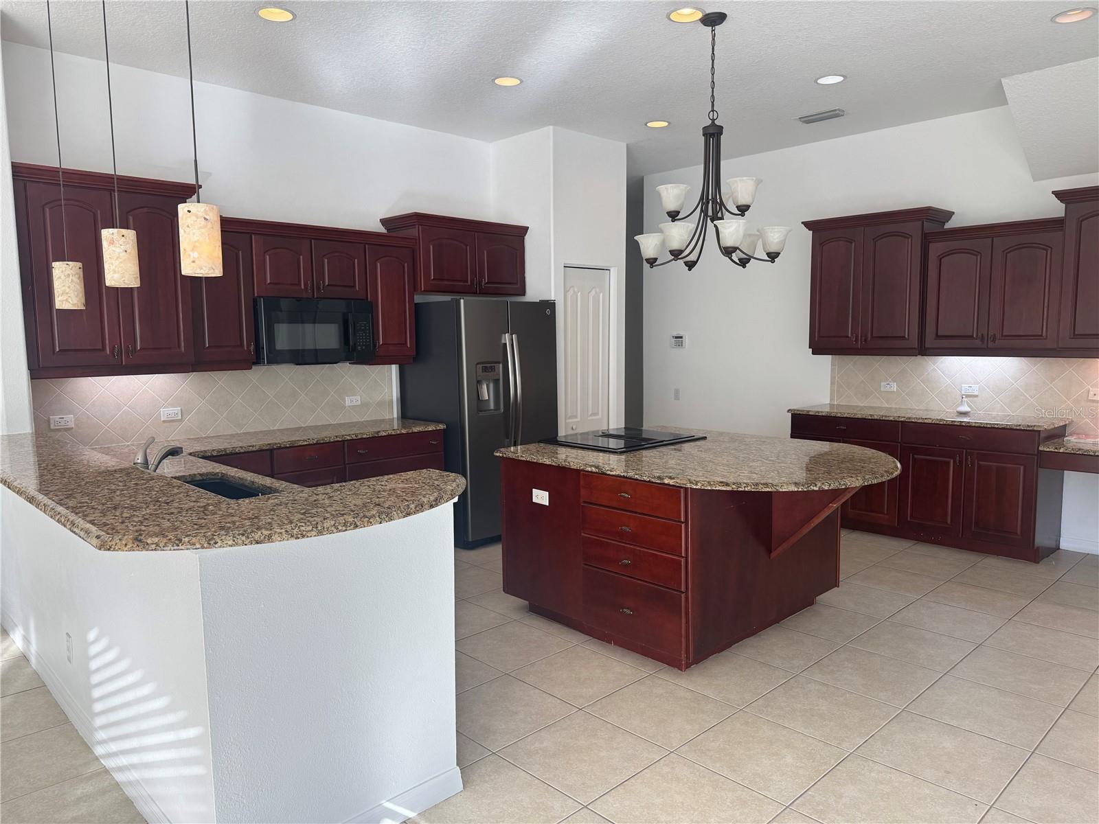 Image 5 of 20 For 27107 Winged Elm Drive