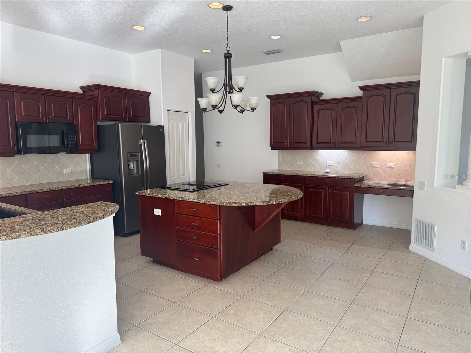 Image 6 of 20 For 27107 Winged Elm Drive