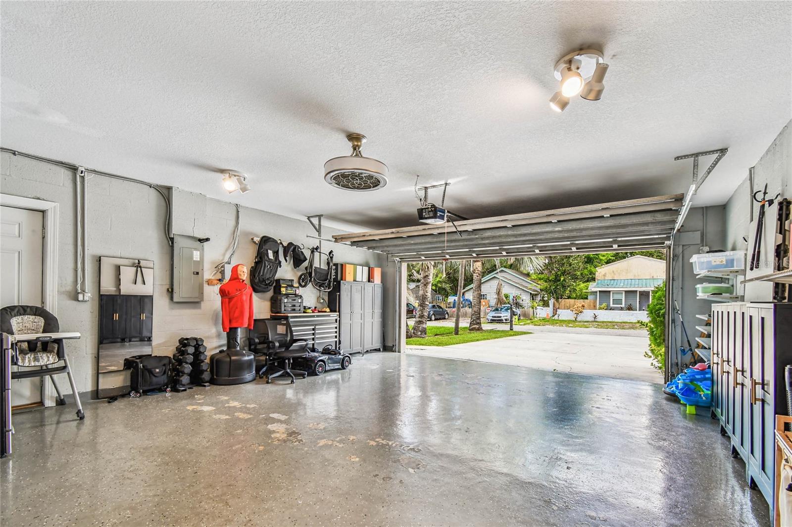 Image 32 of 60 For 3225 71st Avenue N