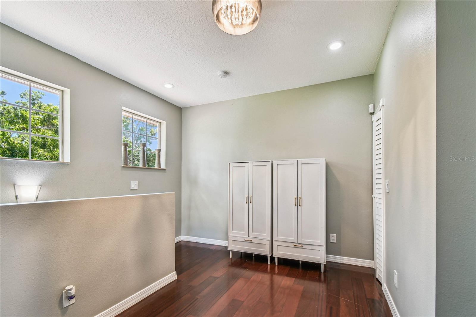 Image 36 of 60 For 3225 71st Avenue N