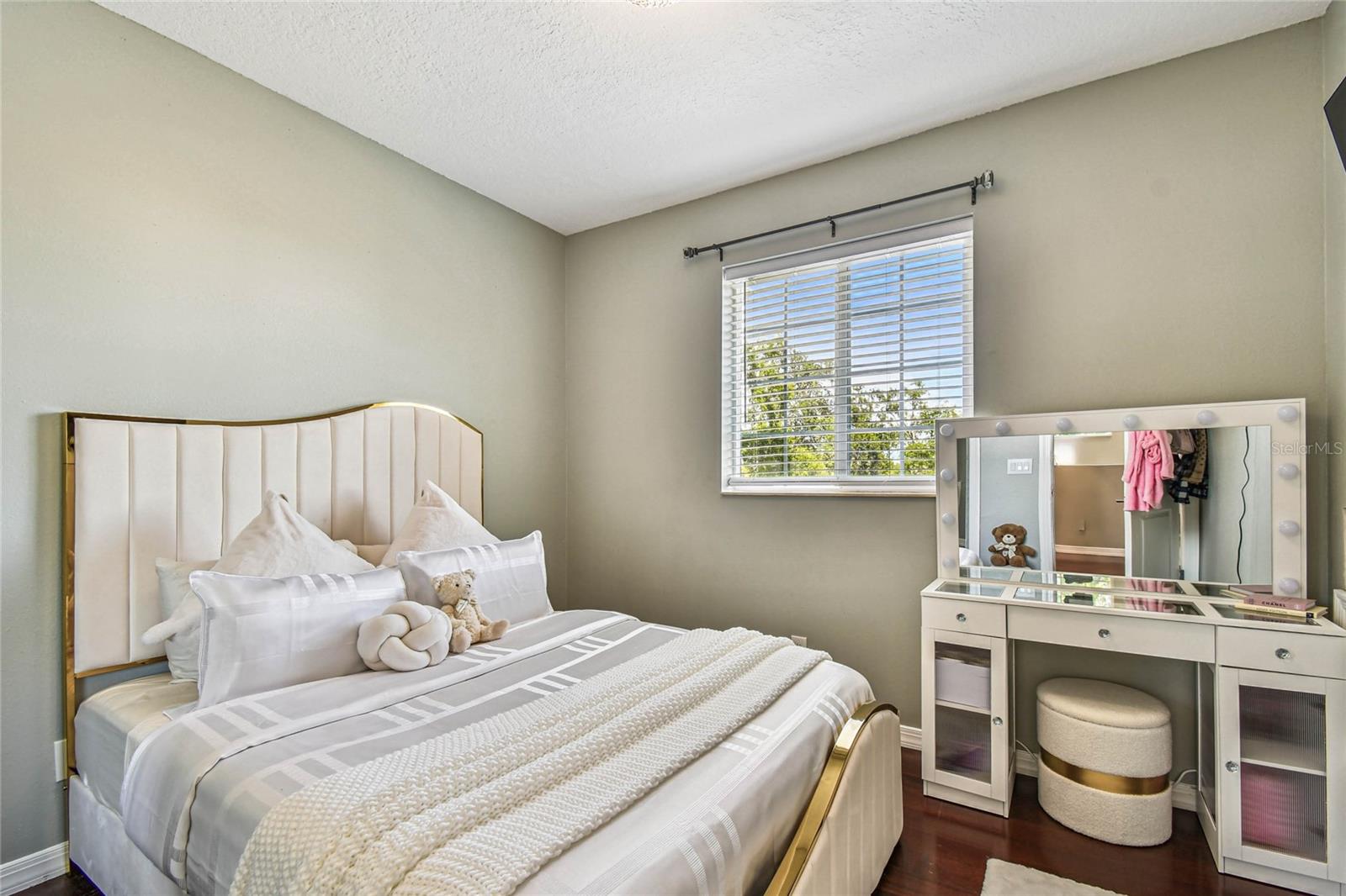 Image 41 of 60 For 3225 71st Avenue N