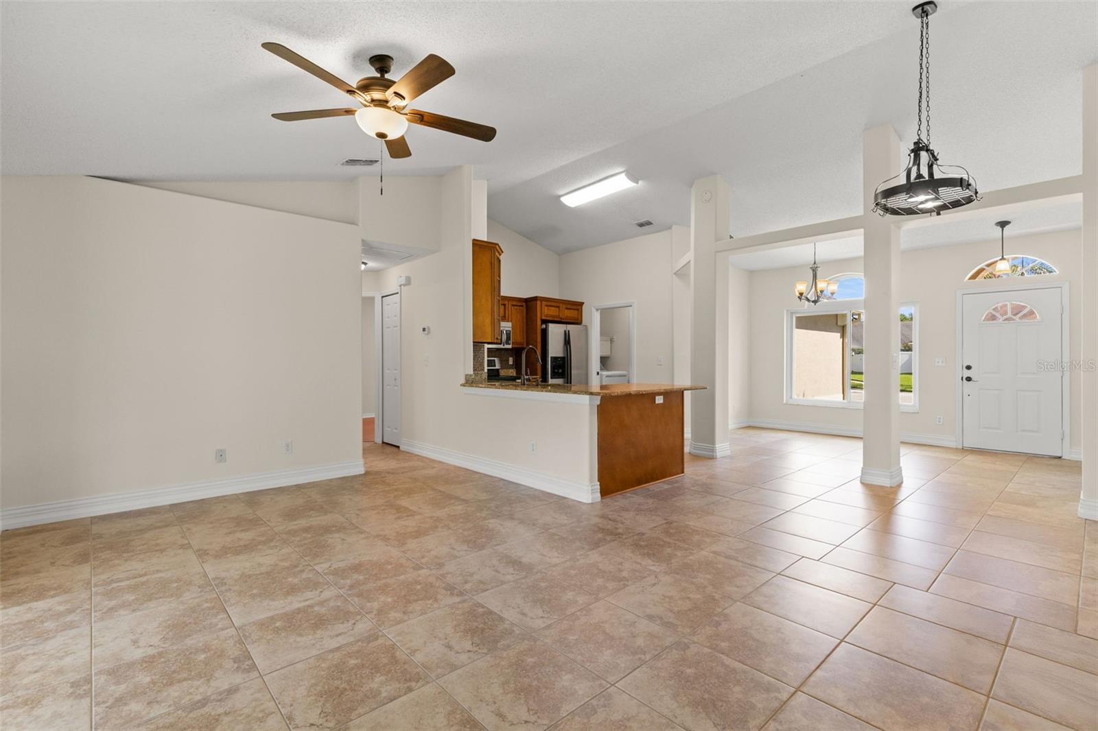 Image 11 of 36 For 29146 Crossland Drive
