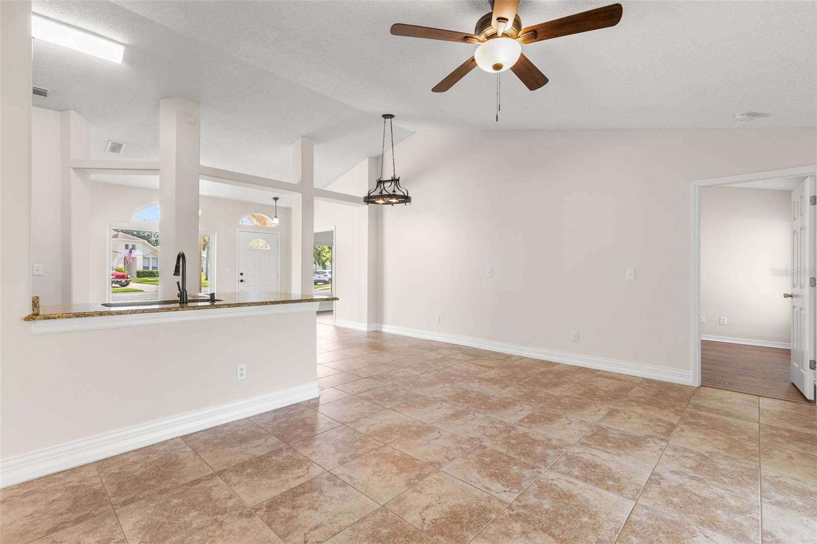 Image 12 of 36 For 29146 Crossland Drive