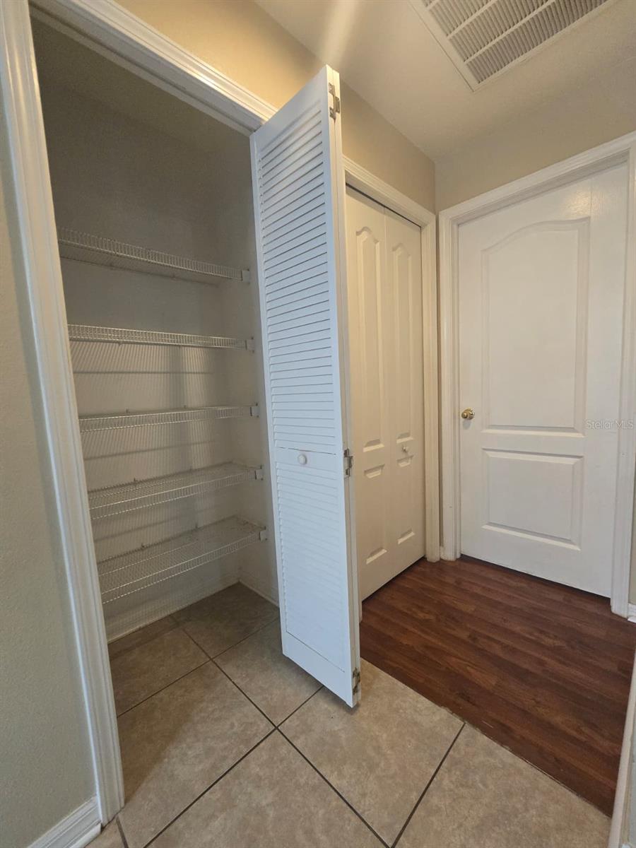 Image 16 of 24 For 10303 Avelar Ridge Drive
