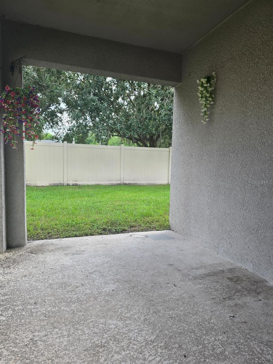 Image 18 of 24 For 10303 Avelar Ridge Drive