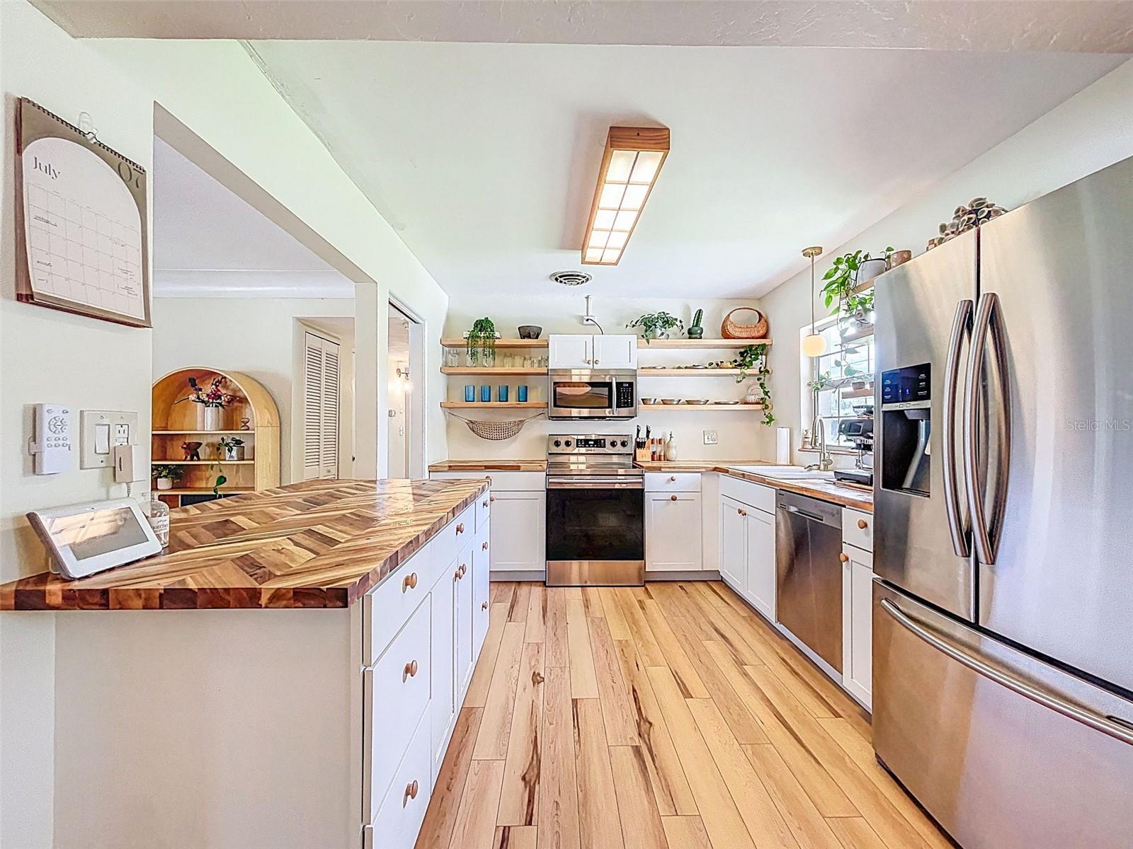 Image 3 of 48 For 6370 23rd Avenue N