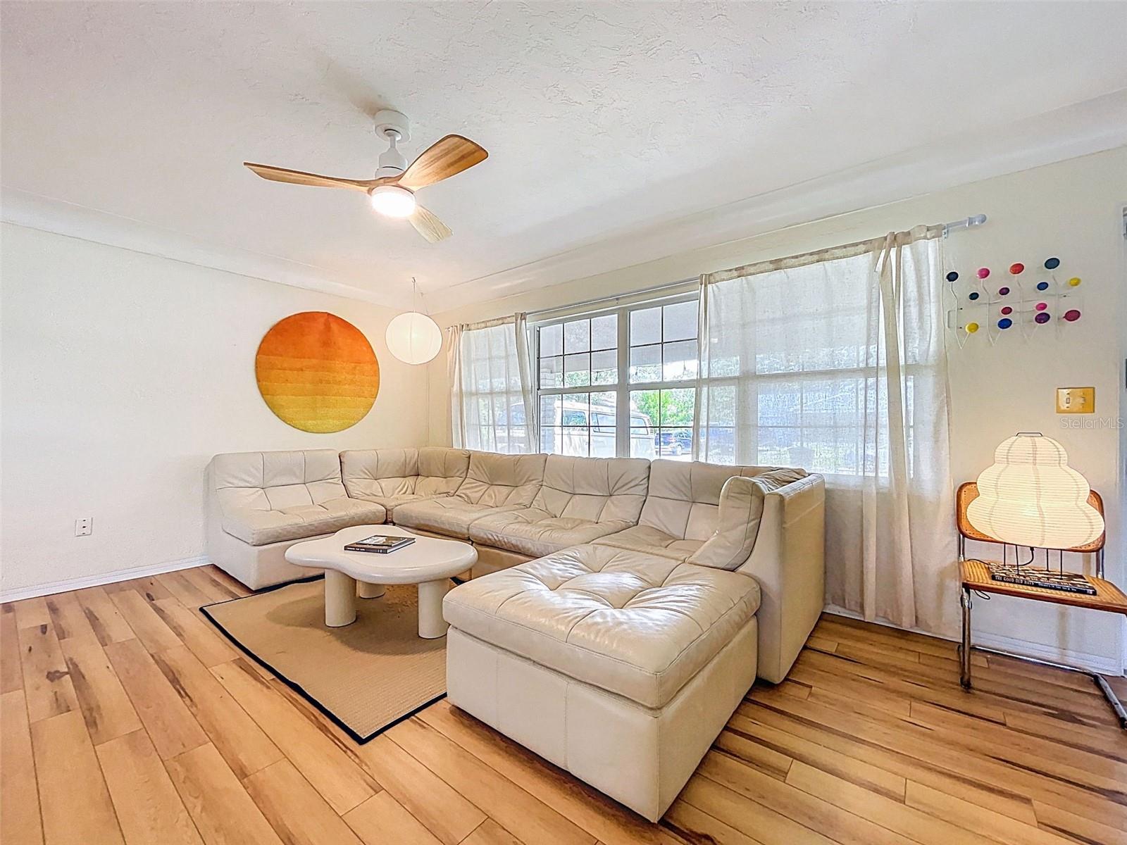 Image 4 of 48 For 6370 23rd Avenue N