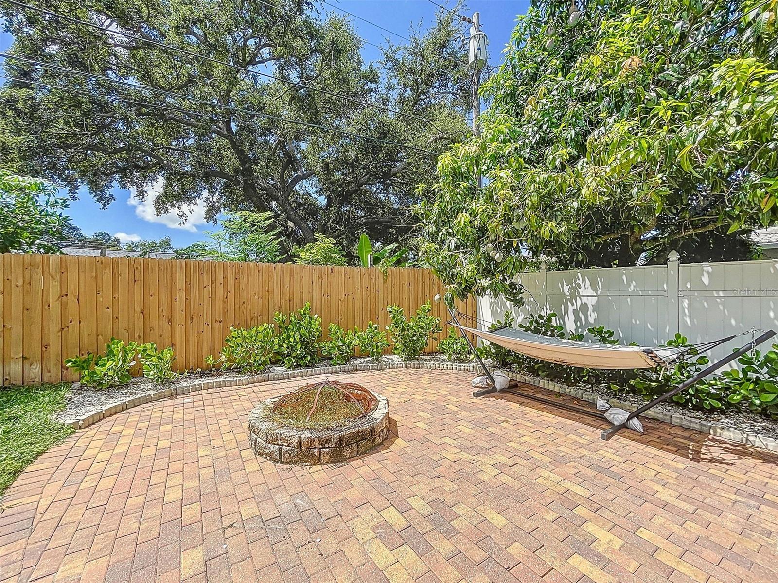Image 40 of 48 For 6370 23rd Avenue N