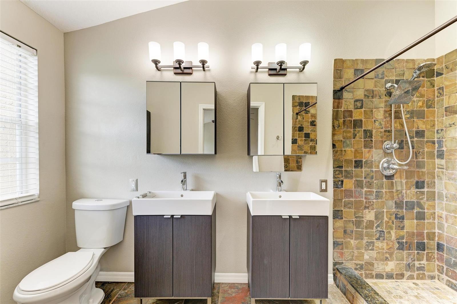Image 30 of 65 For 2926 Bayshore Pointe Drive