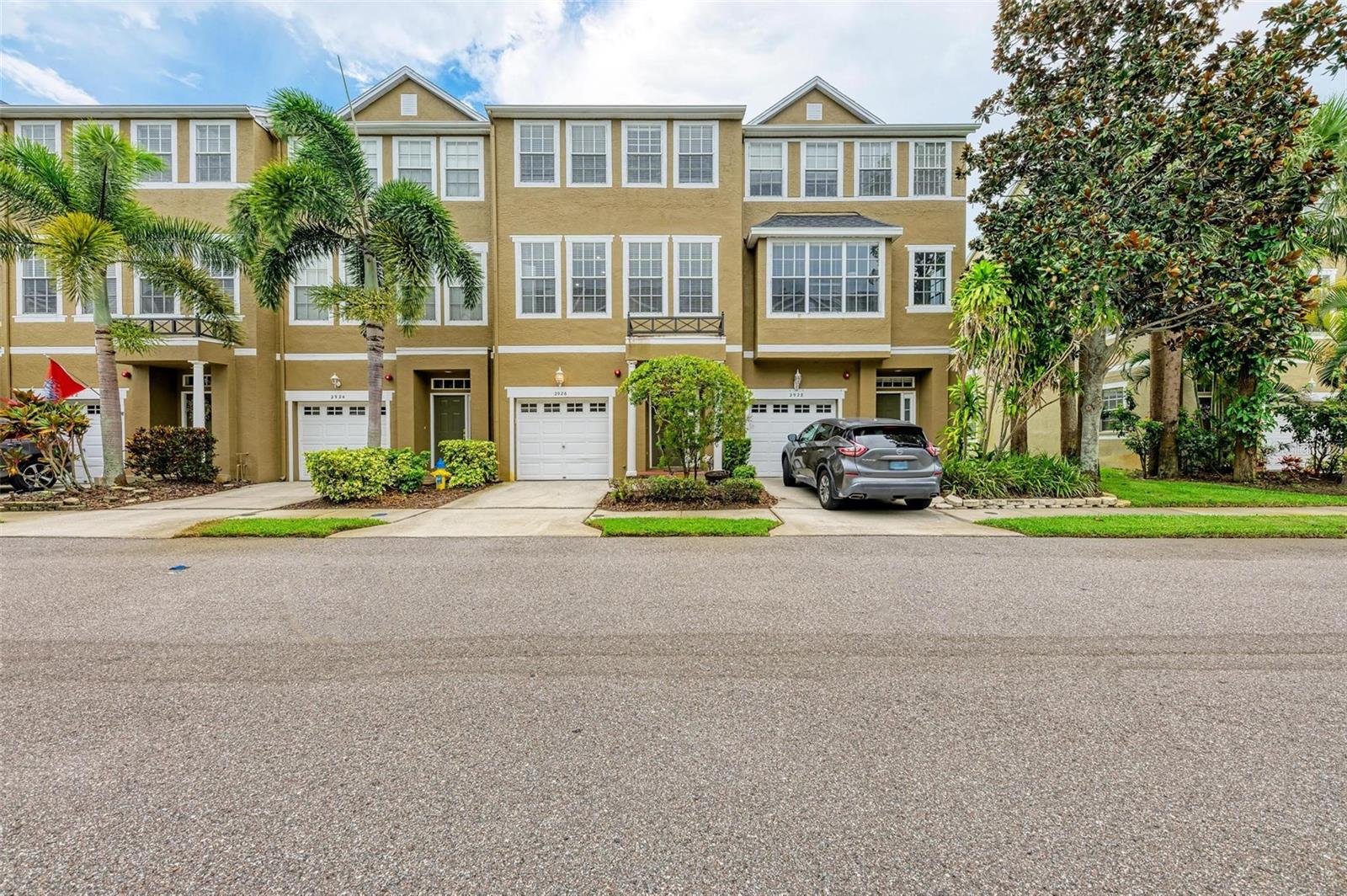 Image 4 of 65 For 2926 Bayshore Pointe Drive