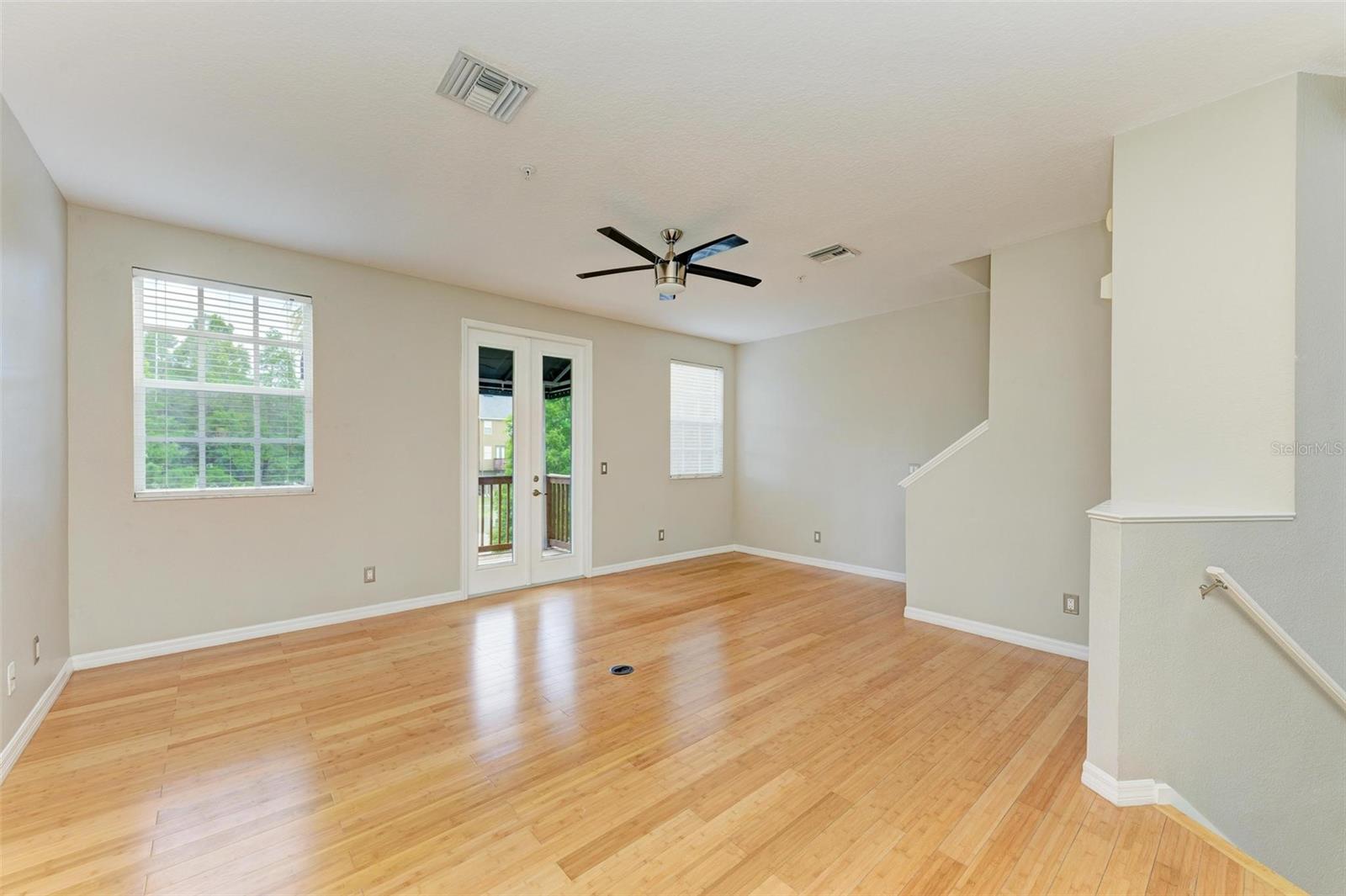 Image 9 of 65 For 2926 Bayshore Pointe Drive