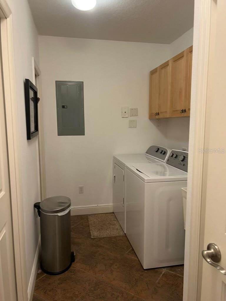 Image 23 of 30 For 17735 Gulf Boulevard 405