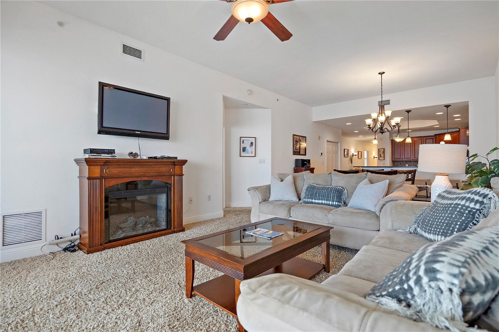 Image 32 of 51 For 17735 Gulf Boulevard 405