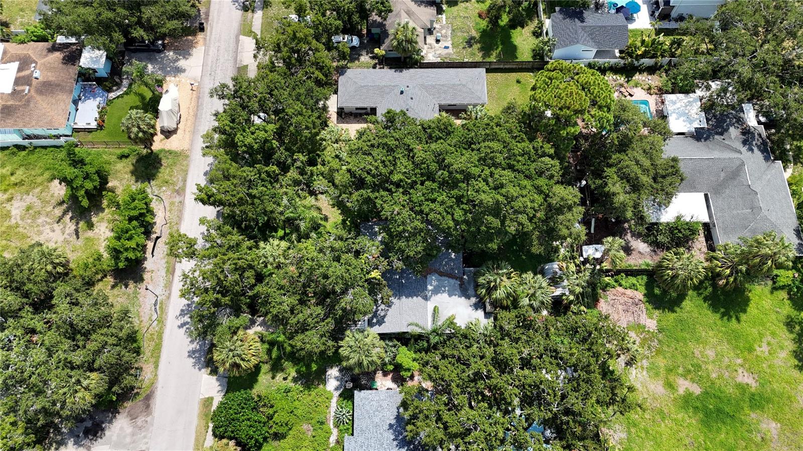 Image 18 of 27 For 4008 Estrella Street