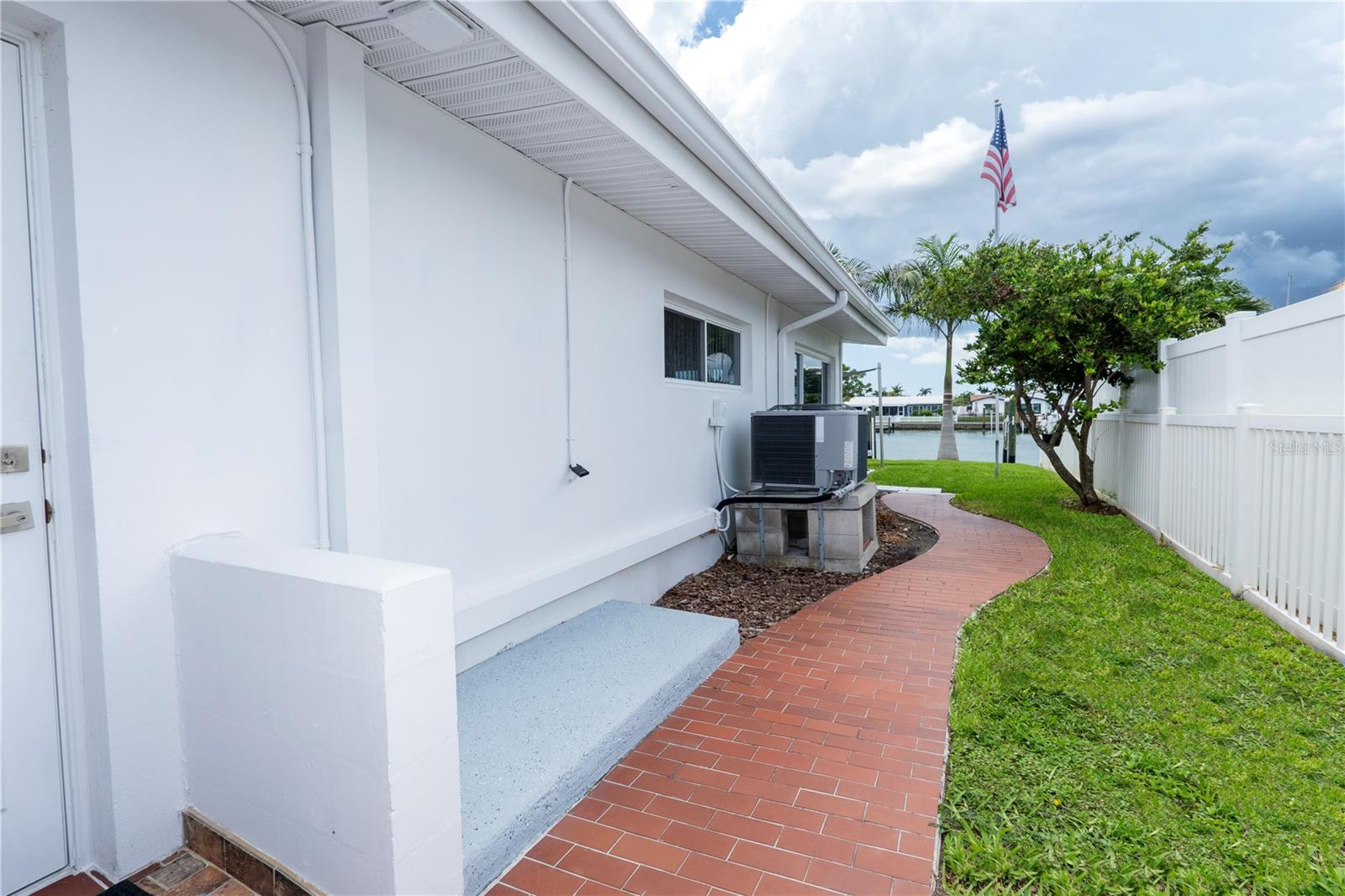Image 21 of 62 For 730 115th Avenue