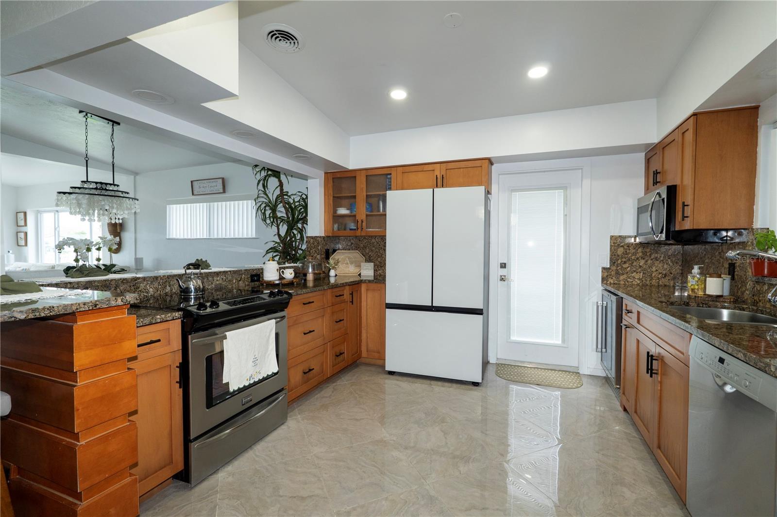 Image 42 of 62 For 730 115th Avenue