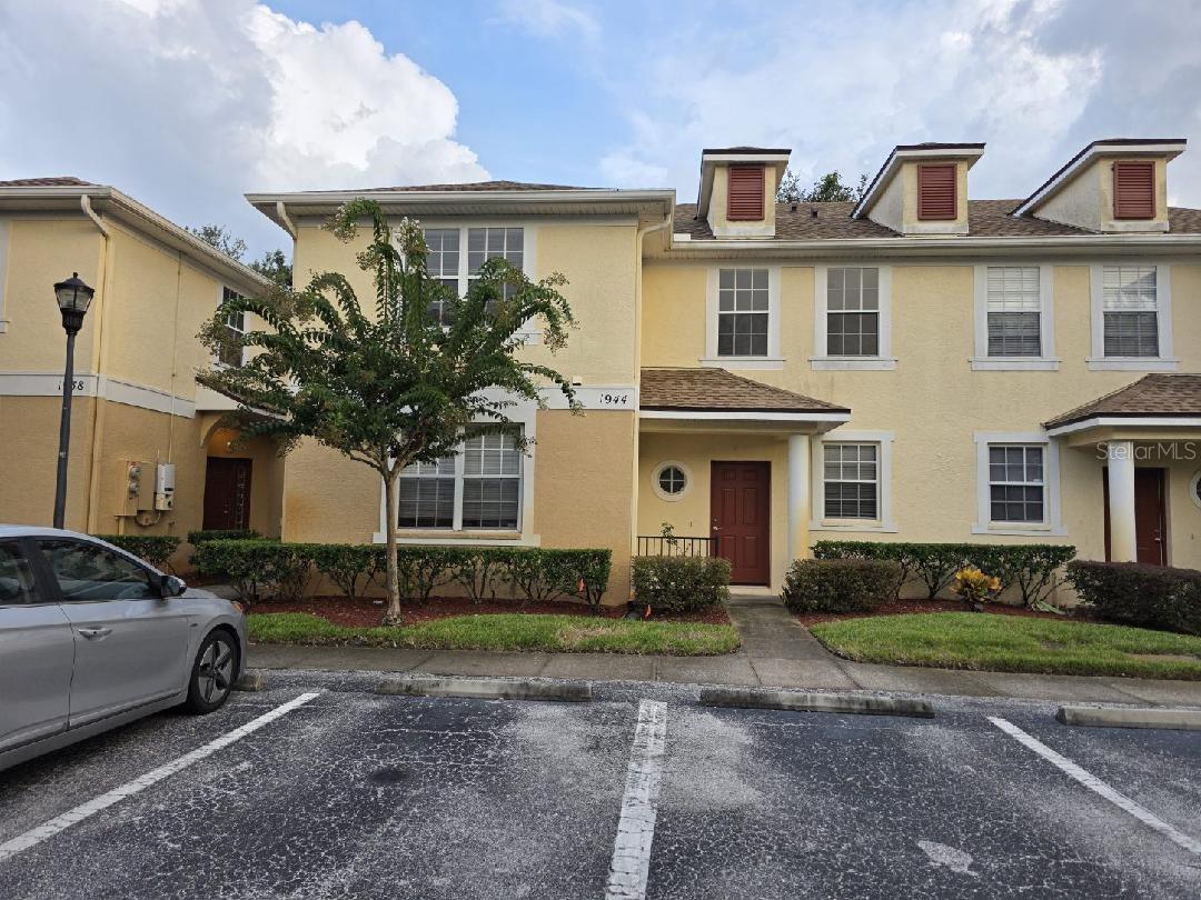 Details for 1944 Fiesta Ridge Court, TAMPA, FL 33604