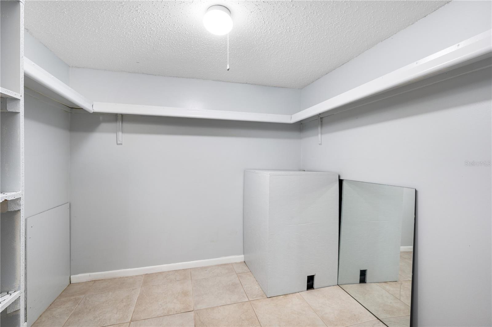 Image 17 of 31 For 12760 Indian Rocks Road 114