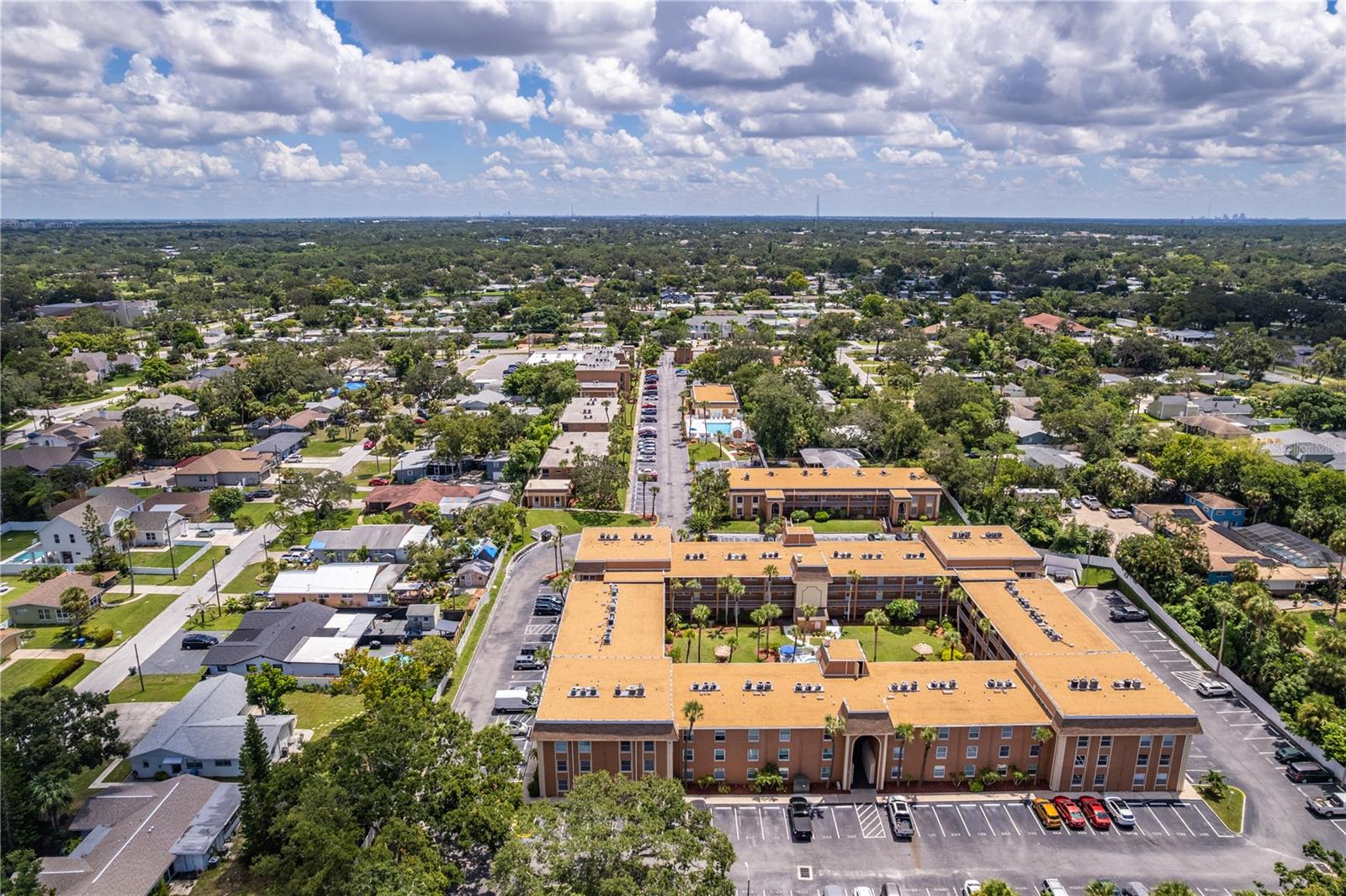 Image 30 of 31 For 12760 Indian Rocks Road 114