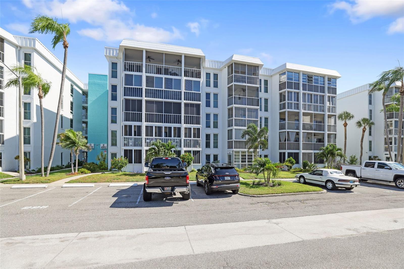 Details for 4902 38th Way S 309, ST PETERSBURG, FL 33711