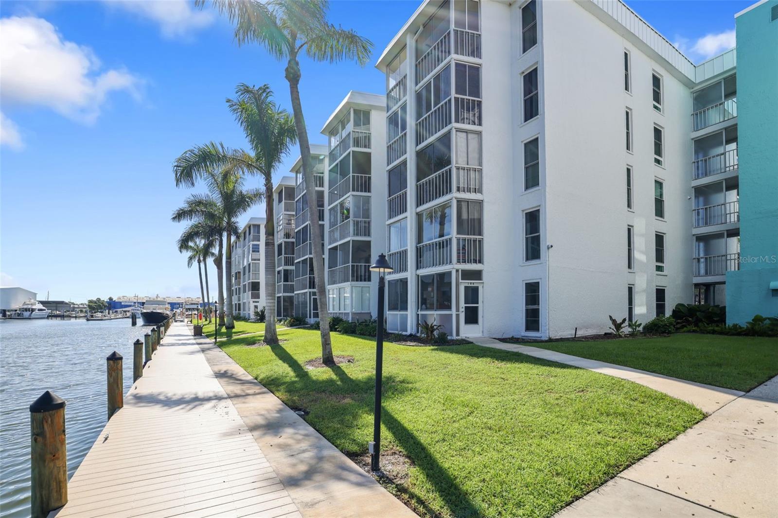 Image 33 of 41 For 4902 38th Way S 309
