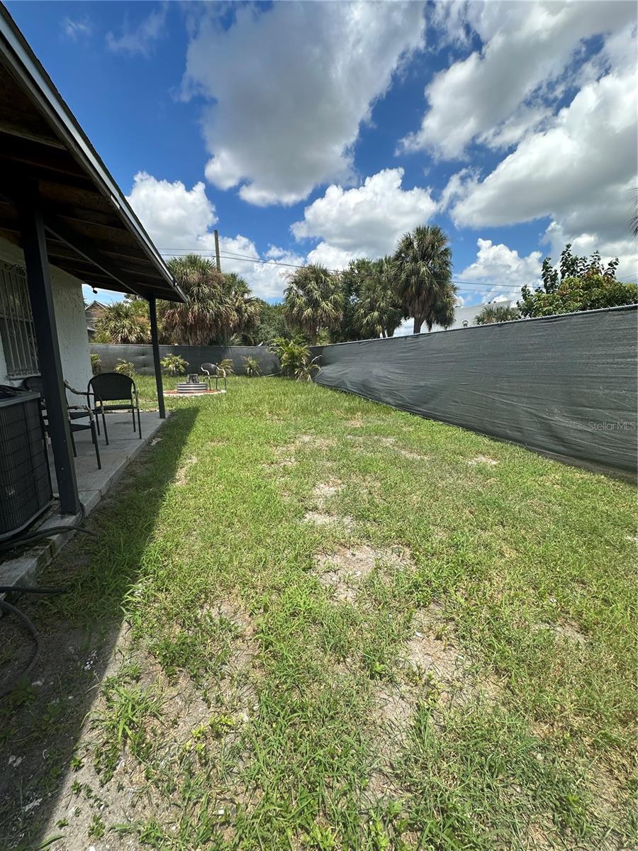 Image 8 of 9 For 1909 Green Street