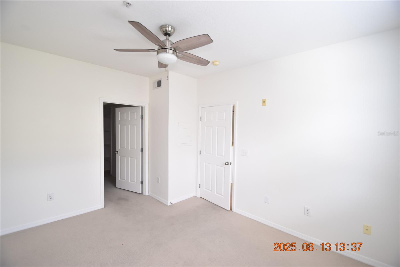 Image 16 of 47 For 1910 Palm Avenue 10301