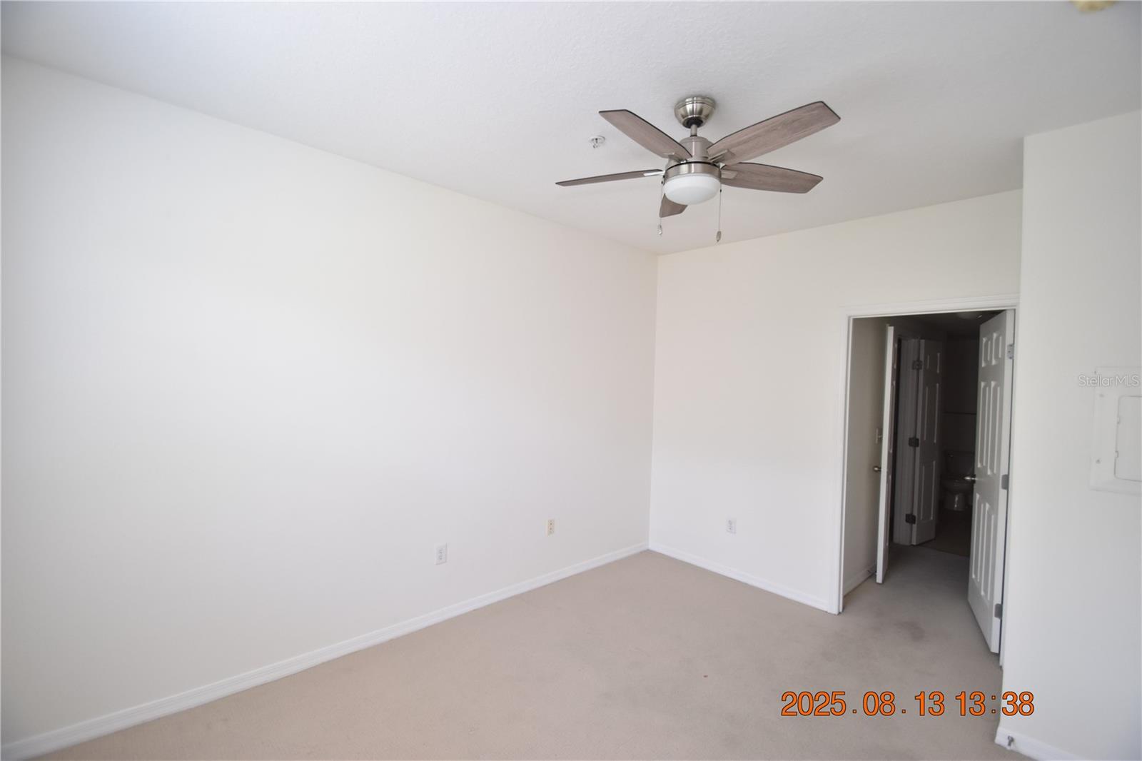 Image 17 of 47 For 1910 Palm Avenue 10301