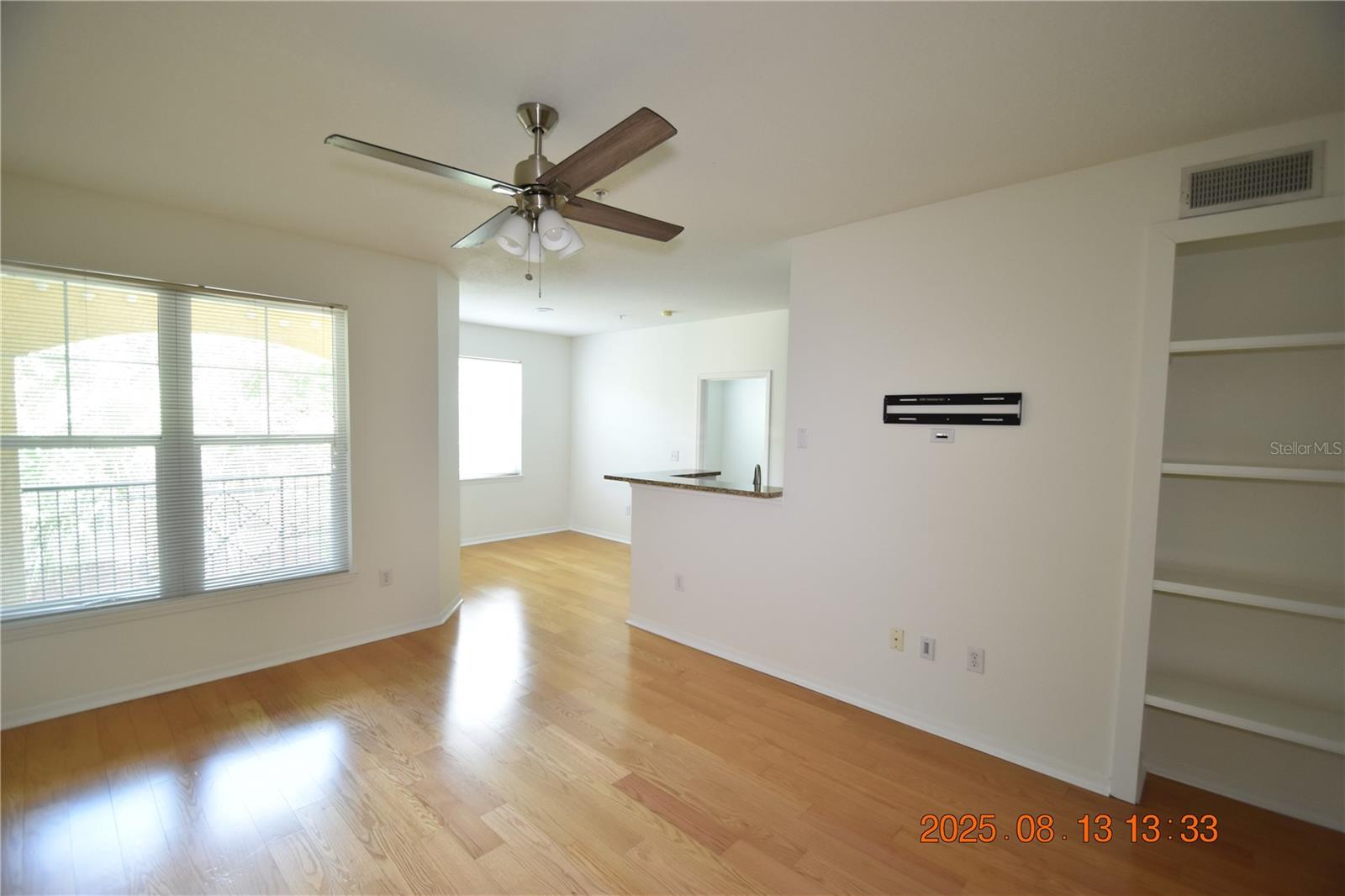 Image 4 of 47 For 1910 Palm Avenue 10301