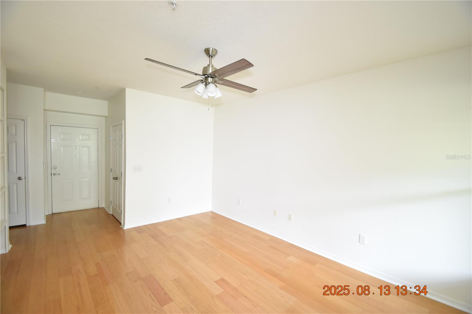 Image 6 of 47 For 1910 Palm Avenue 10301